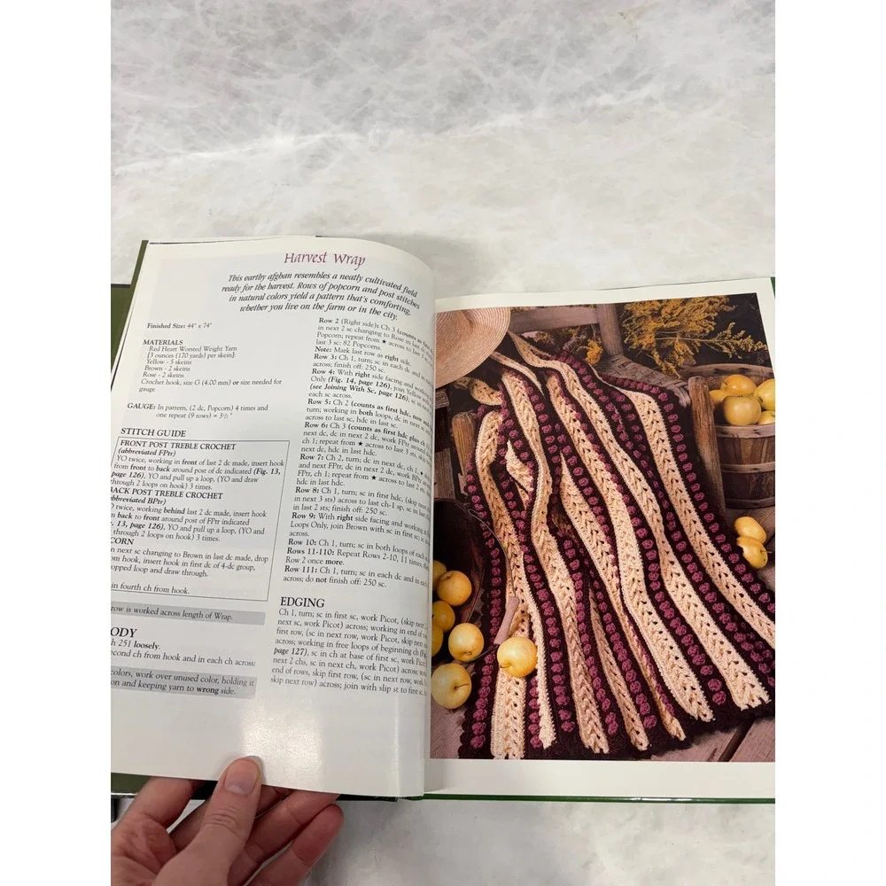 Crochet With Heart Best-Loved Afghans Book 49 Patterns Leisure Arts HC 2000